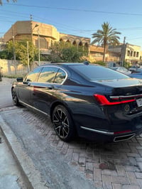 BMW 740i x- drive 2022 وارد امريكي حادثها باب وجاملغ صفحه السايق بدون ...