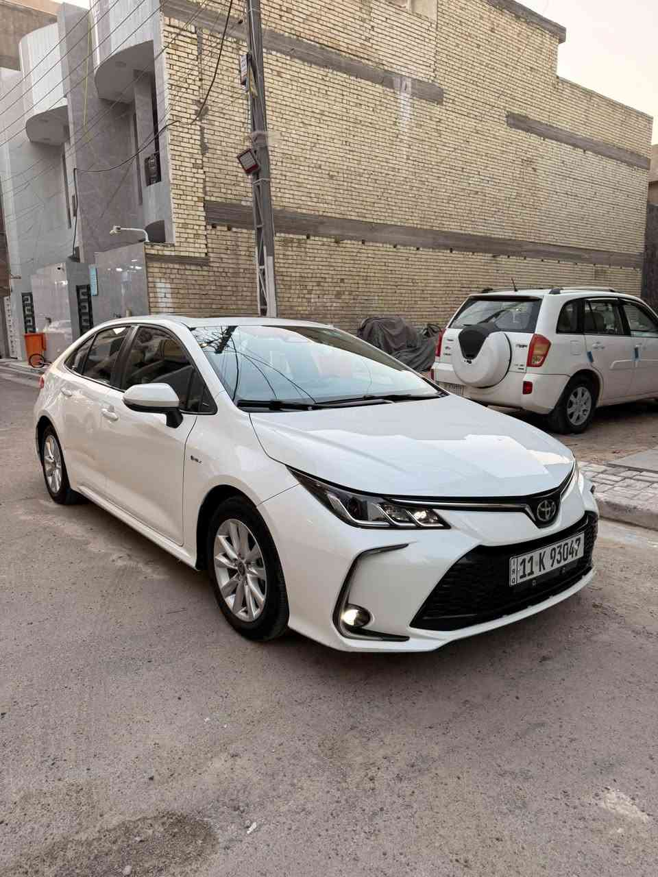 كورلا 2025 خليجي 

بصمة تشغيل + أبواب 
فتحة سقف 
محرك 1800 هايبرد 
كرسي كهرباء 
داخل جلد 
سايد بريك بصمة
اوتو هولد
رادارات + كامرة خلفية 
شاشة دجتل 
قطعتين تبريد 
لايت زينون + لد نهاري
وباقي مواصفات المعروفة 
ماشية 32كم 
بيها صبغ بلجنطة 
سنوية بأسمي تحويل مباشر
العنوان بغداد الدورة 
السعر 144$ وبيها مجال بسيط
شراي اتصل وتدلل (***********‬)
