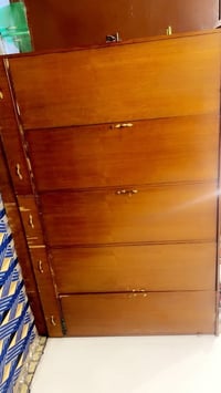 كنتور صاج  ٥ بوب ومجرين كبار و واحد وسط صغير يحتاج تبديل قفاله وصبغ فق...