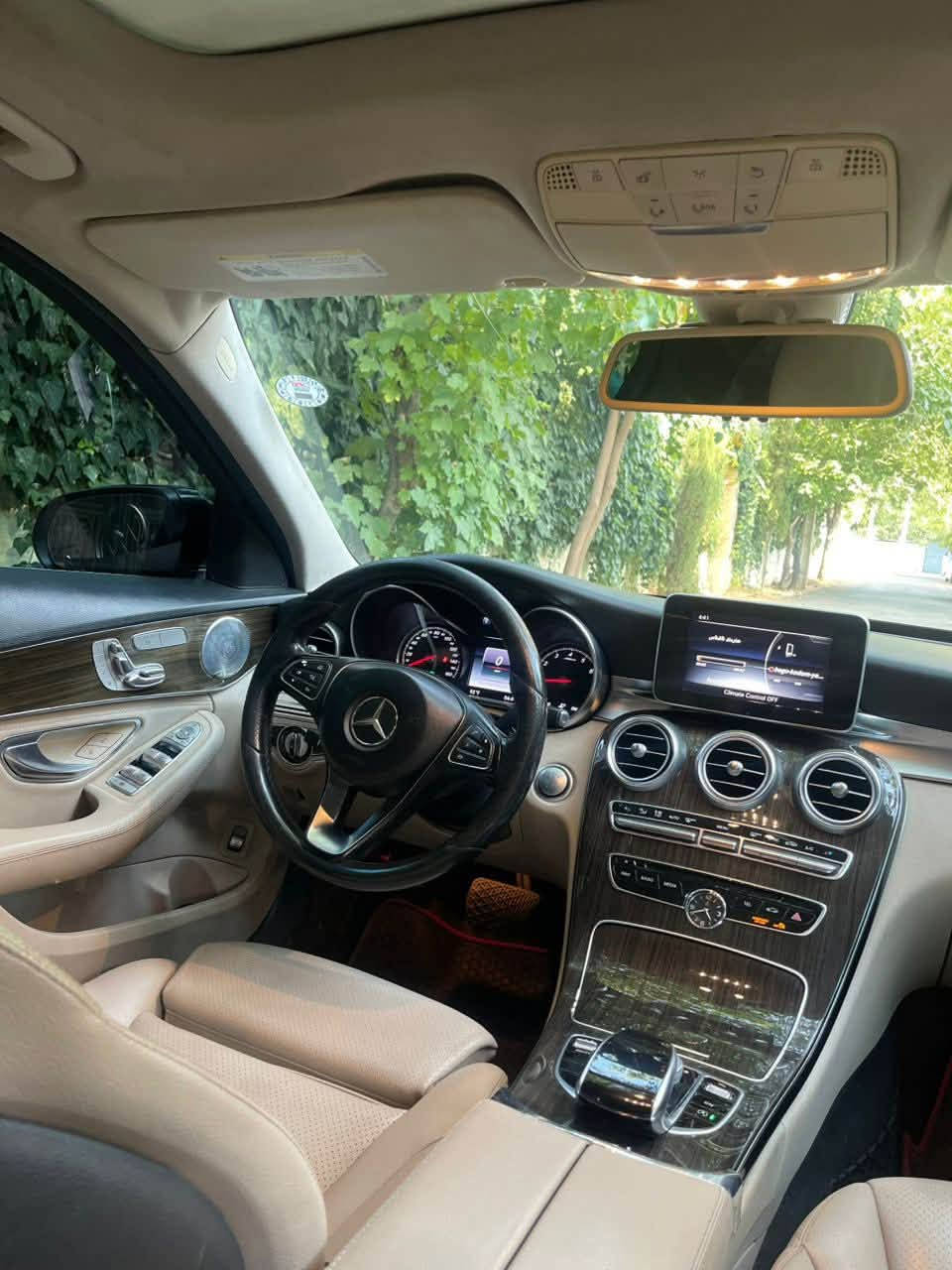 C300
2015
مكان السيارة كربلاء
***********
