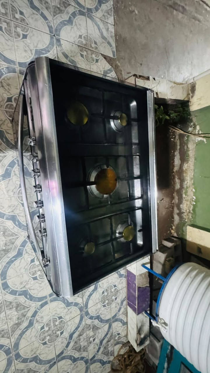 سلام عليكم طباخ خمس عيون فرن شغال فوك وجوه سعر 200الف مكاني بعقوبة قنطره خليل باشه
