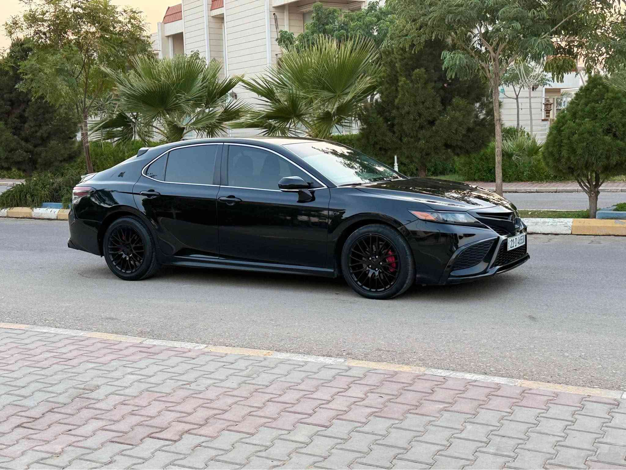 سلام عليكم 
كامري موديل 2022 
موصفات SE 
صبغ جاملغ خلفي بجم كبس بدون ايرباك 
رقم الشاصي سونار ويا المنشور 
رقم سنويا جديد بشرط التحويل 
ماشي 79 الف ميل 
كير محرك مكفول بشرط 
سعر 180 بي مجال 
مكاني ديالى خانقين 
للاستفسار *********** خناقين, ديالى
