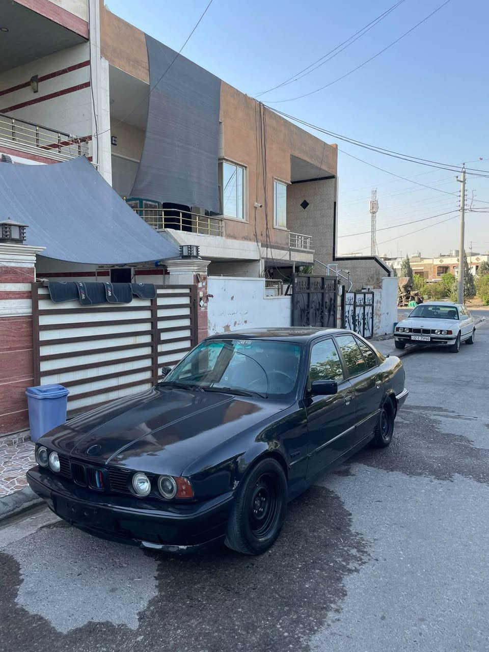 BMW
موديل ١٩٩٤ مةكينة ٥٢٠ كةپةس ي گير عادي چوار جام كارةبايي سلايت سةيارةكي پاك و خاوينة ئارمي كوپي لةگةلة هةوليرة نرخي ٢٥ وةرقة كةميك مةجالي تيداية 
‏*********** أربيل, العراق
