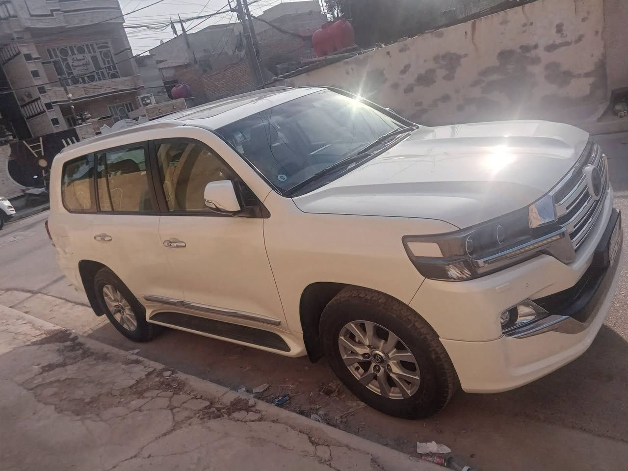 لاندكروز ١٧مكفوله من الصبغ ول تبديل فول مواصفات محرك سته ٤٠٠٠بيه بارد بسيطه كلش باب السايق وحافت البنيدشويه ماشيه ١٣٠هاتف ***********
