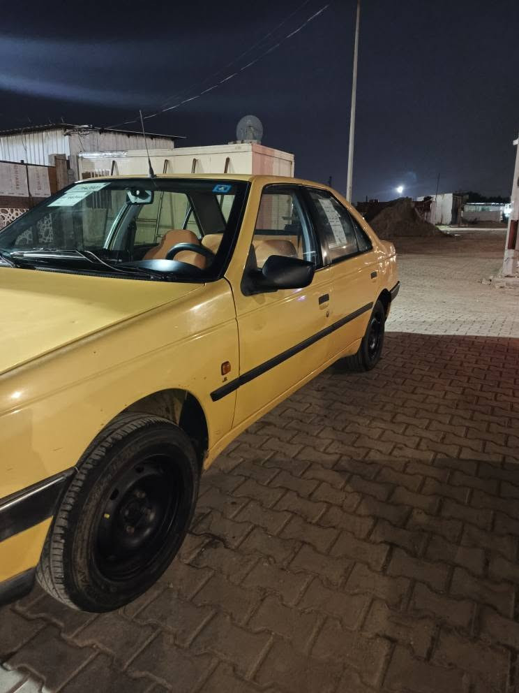 بيجو جي ال اكس ٤٠٥
 موديل ٢٠١٢
مكفوله من صبغ وضربه وتبديل 
ماشية ١٤٩كم حقيقي 
مصفرة هيئه وغرامات ابيع تحويل مباشر . 
للتواصل واتساب *********** بغداد, العراق
