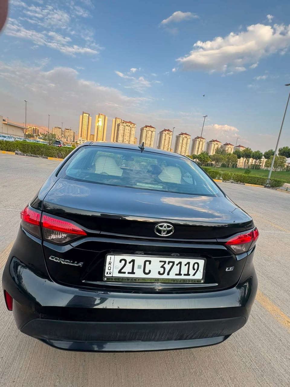 للبيع كورلا LE
السعر 125 بيها مجال بسيط 
***********
موديل 2020 
تثبيت سرعة 
كاميرا خلفي 
تبريد ثلج 
ماشيه 92 مايل  
رادار  
كير محرك بشرط 
بيها صبغ بين الباب والجاملغ الخلفي شويه من الباب والحاملغ
بيها ملاحظات بارد فقط صور الحادث امريكا موجود 
سونار بالمنشور  
السياره جاهزه 
سنويه ورقم جديد تحويل ثاني يوم 
مكان السياره / السليمانية السليمانية, العراق
