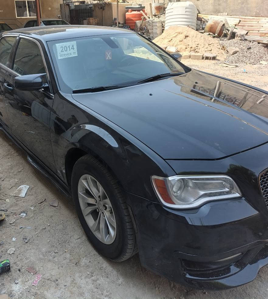 للبيع اقرا التفاصيل 
 كلايسلر c300 
اوباما موديل 2014 اصل 14
محدثه 2022 اس ار تي 
تحديث دعاميات وبرامج كامله
سته سلندر 3600 كير طياره 
وارد امريكي  حادثه يمك منشور
لالغد ولا شاصي ولاايرباك مكفوله
قطعتين صبغ فقط وافحص وين متحب
جاملغ مصبوغ امامي وجاملغ خلفي فقط
السياره جاهزه توه نافضها من كلشي
مكينه كير حداده تبريد كهربائيات تخم تاير
رقم اربيل  جديد سنويه 2027تنتهي
راعيه بلبصره  تحويل وكاله وتدلل
السعر 140 بيه مجال بسيط
مكاني البصره 
*********** ابو الخصيب, البصرة

