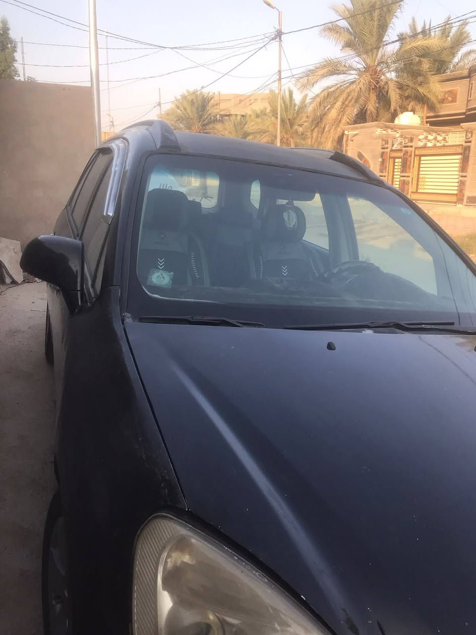مكلف بالنشر 
رندو ٢٠٠٧
امريكي سته سلندر  ٢٧٠٠
حادثها جاملغ امامي بي صبغ وشويه من البنيد

مكينه وكير بحاله جيده جدا
تبريد ثلج قطعتين 
تخم تايرات جدد
حداديه جيده جدا
رقم بغداد باسمي شرط المداور ثاني يوم 

الاتصال ع رقم ***********
