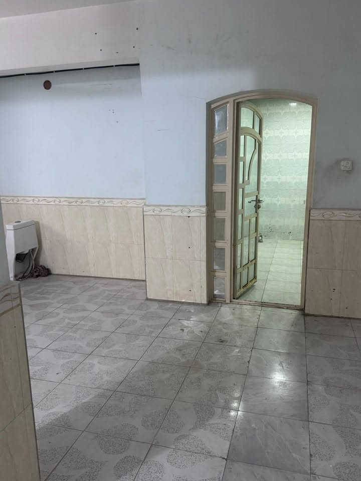 حي السلام شارع أبو الدجاج • ١٢٠م • ايجار