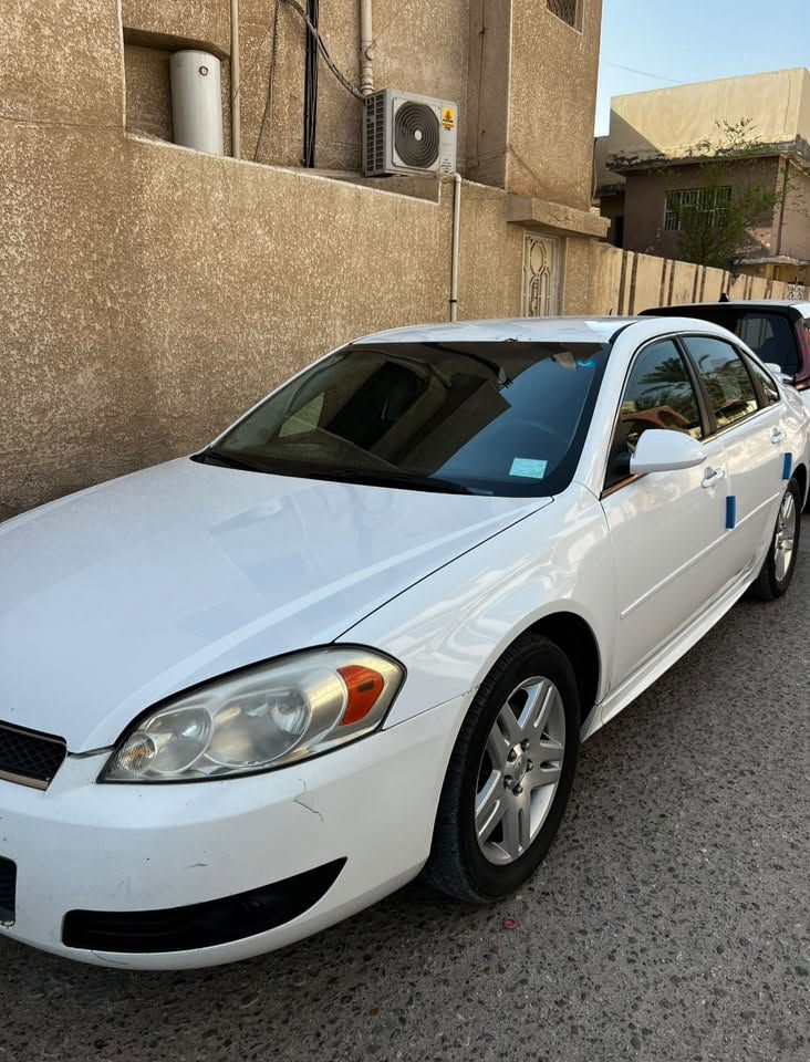 السلام عليكم 
أمبالا موديل ٢٠١٦ مواصفات LT
شاشة وكاميرا وكشنات تحكم كهربائي
السيارة نظيفة جداً 
بدون حادث سرقة قطعتين فقط
جاملغ وبنيد صور الحادث موجودة وبارد بالقمارة على گد شبر 
رقم قادسية تحويل ثاني يوم
السعر ١٢٧ وبي مجال 
الرقم : ***********
المكان : السماوة مركز المدينة

نص مكتوب في الصور:
- اضغط للمعاينة
- اضغط للمعاينه