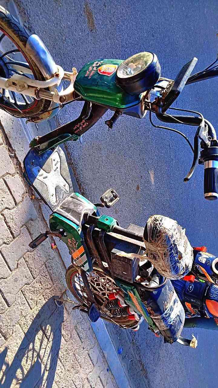 باسكال شحن للبيع بطاريات جديد  السعر 200 وبي مجال دلي عباس ***********
