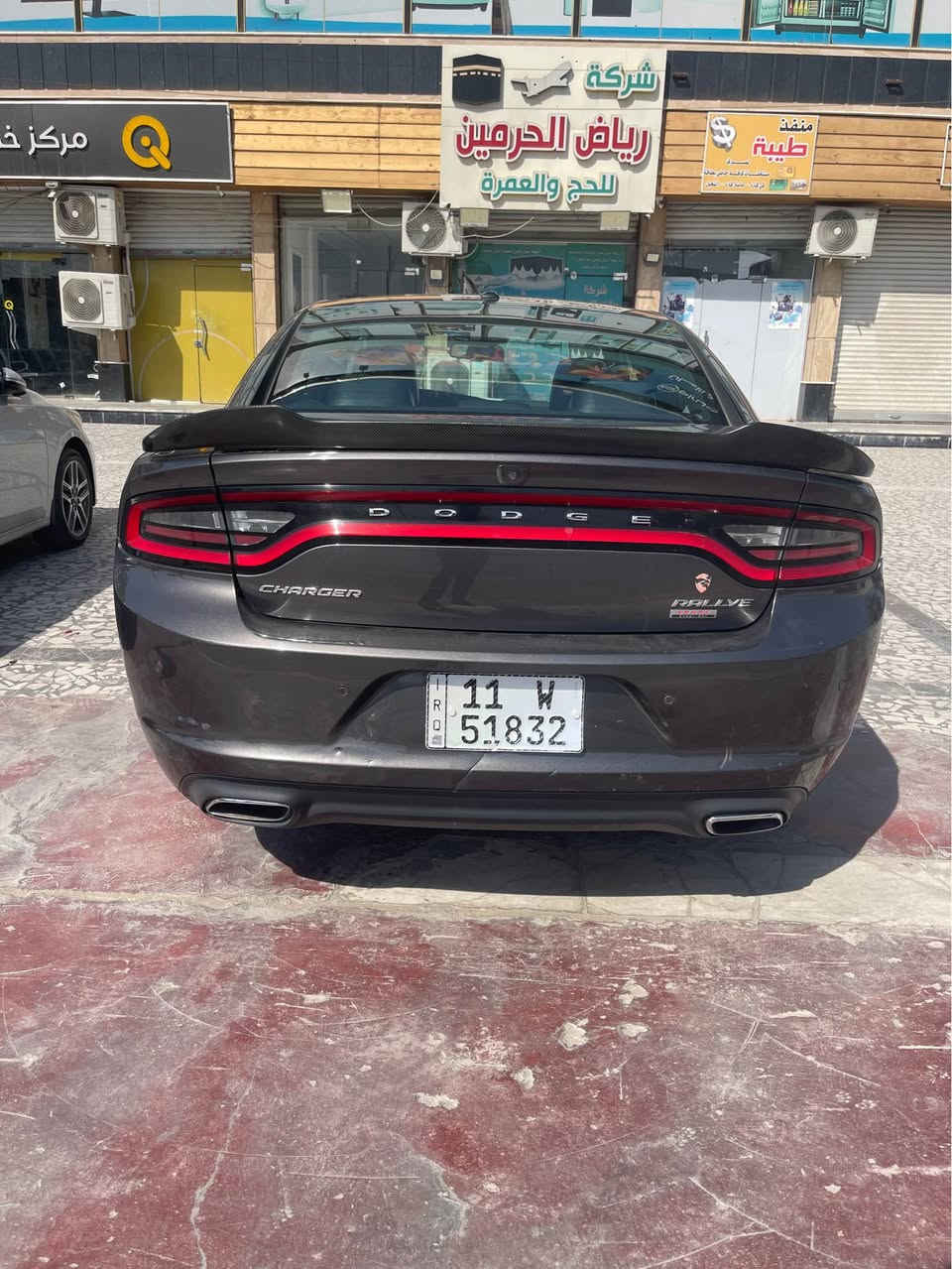 دوج جارجر ٢٠١٧
خليجي سياره كلين
فول مواصفات فئة الرالي بلاس
قياده ذاتيه 
مثبت سرعه
خزن ميموري 
محرك ٣٦٠٠v6
شاشه جبيره GBS
تدفئة تبريد كشتات والمقود
ويل ٢٠ كروم
وهواي مواصفات معروفه بهاي الفئة
ماشيه ١٨٠ الف/كم
هزة جديده
رقم بغداد
السعر ١٩٣ وبيهة مجال بسيط

العنوان بغداد شارع فلسطين
رقم الهاتف *********** بغداد, العراق
