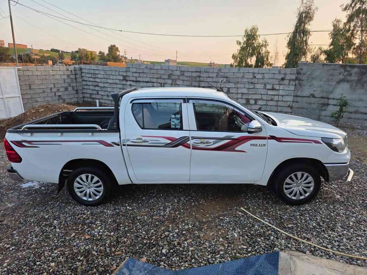 السلام عليكم عذاري ناصي للبيع موديل ١٦ كير عادي بيهه قطعتين رقم أربيل باسمي الإتصال *********** /***********
