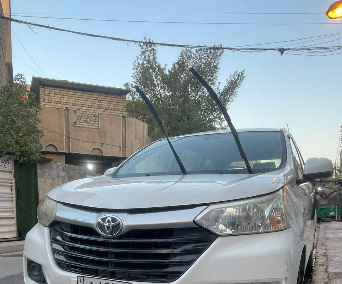 تويوتا افانزا 2017للبيع  من شركة ساز خليج صار بي حادث بصفحه الصدر  ورجعت بلادي المكان بغداد السعر$ 120
(***********)
