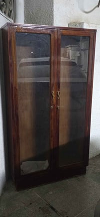 مرحبا  مكتبه للبيع السعر 25 الف  بغداد العامرية  07739596648