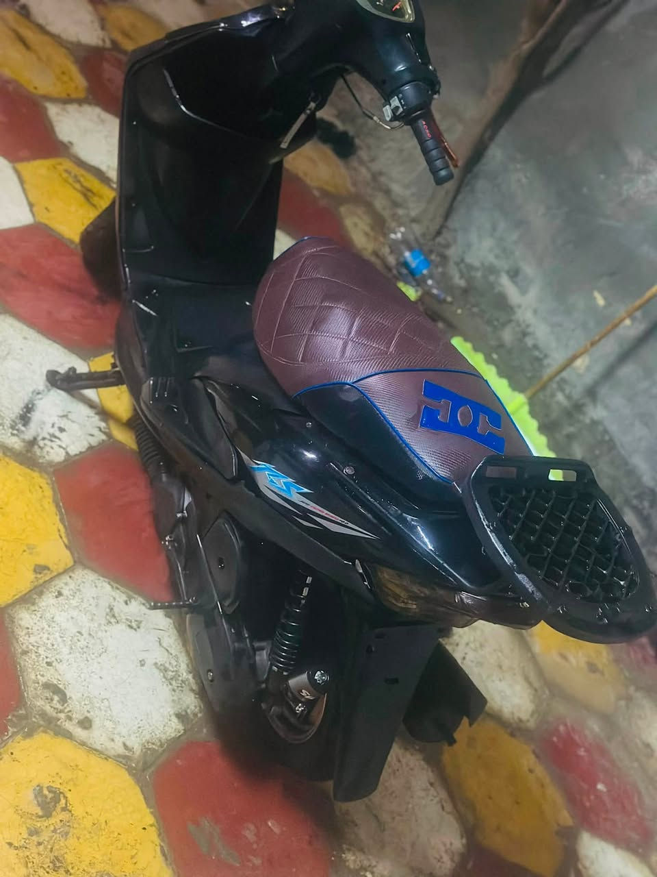 ماكس عدله للبيع
دراجه كفاله عامه لاتبخير لانضح مفتوحه ولفات فقط وين مايعجبك تفحص وياله تزويد لون ازرك دبل خلفي تزويد قبق فلاوين تزويد دراجه اكفلكياه من الويل للويل شلعه معدل نكره سلف هندر كهربائيات كامله 
سعر 500 وبيه مجال 
📍عنوانه الديوانيه الحمزه الشرقي
📞*********** وبي واتساب ومتواجد خاص
