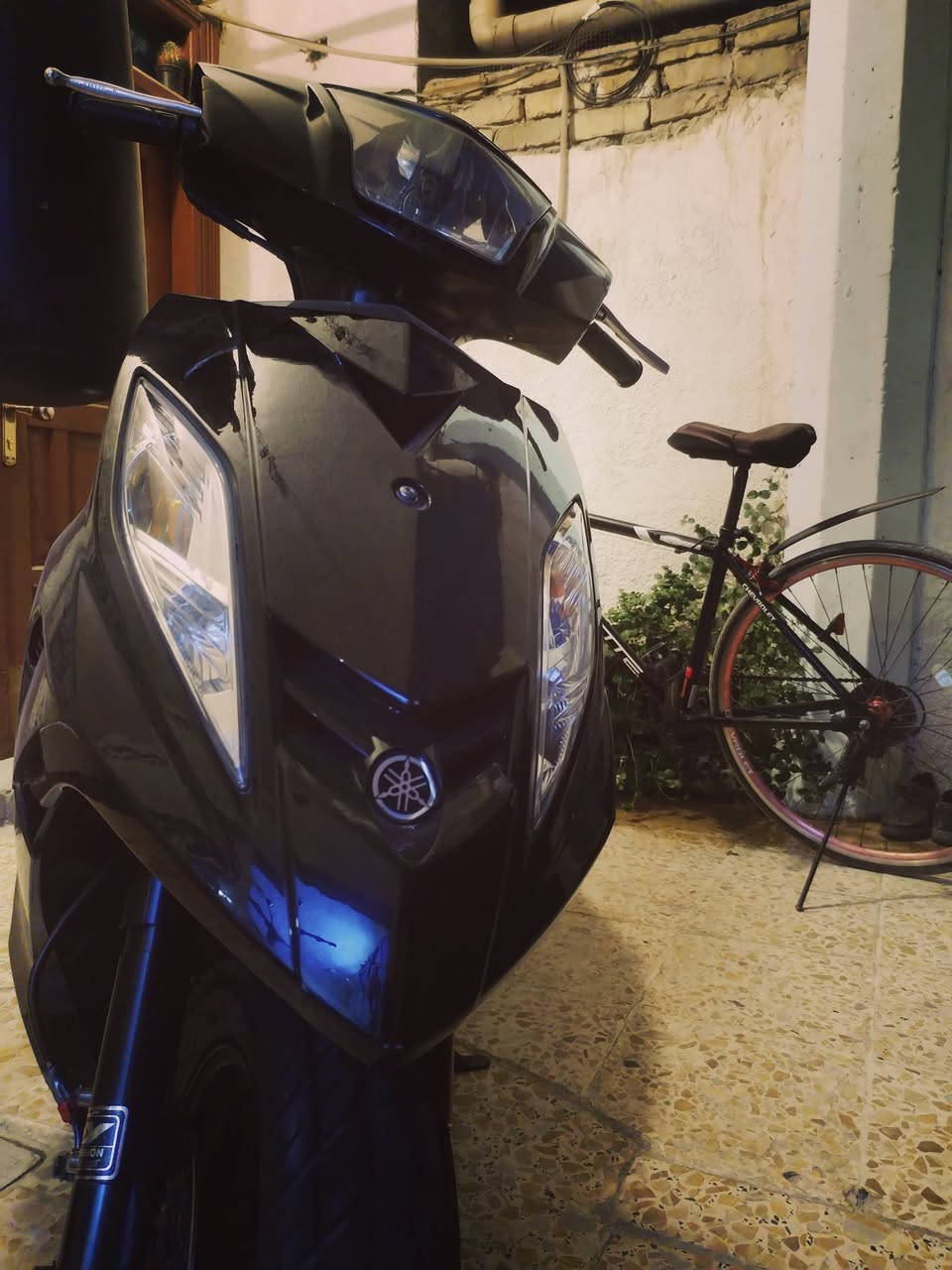 للبيع gtr رمبه ماشيه 20
سعر 1250 بيه مجال 
***********
عنوان بغداد كاظميه
