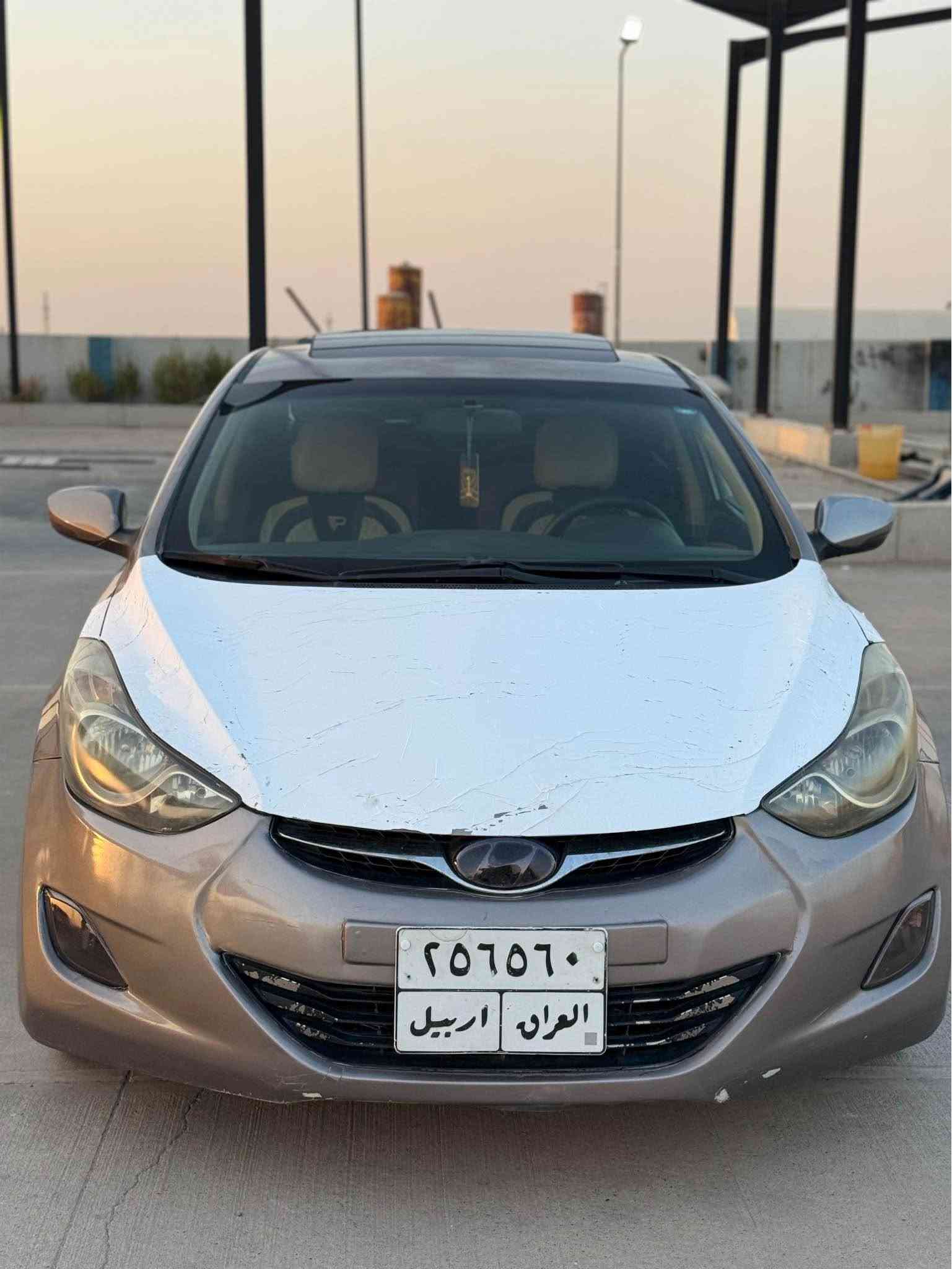 ئەلنترا مودیل 2012مەکینە گەورە فول مواسەفات دووپارچە سبوخی هەیە بی ناوگرتن گێرومەکینەو تەقەو رەقەی بەشەرتەسەنەوی 2027سحری 83مەحامەلەیە *********** *********** أربيل, العراق
