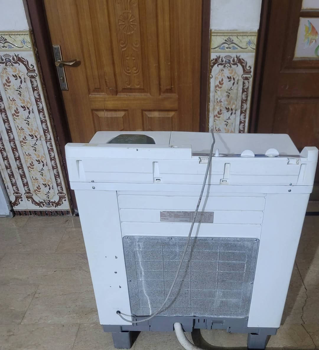 للبيع غساله هيتاشي اصلي ياباني غني عن التعريف مداخل تصليح نهائيا جاهزة وعلى الفحص بدون اي ظرر او تلف  السعر 100 شامل التوصيل داخل بغداد فقط _ عنواني بغداد قرب جزيرة بغداد السياحيه كميرة ***********
