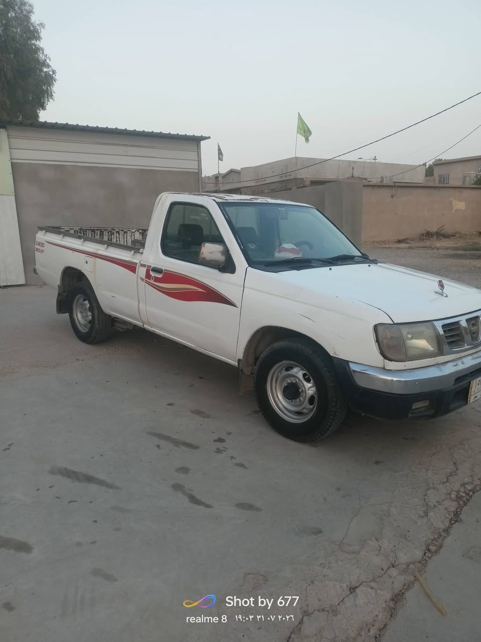 سياره نيسان 2002للبيع شرط التحويل وشرط الوكاله سعر 65بي مجال العنوان  ***********
