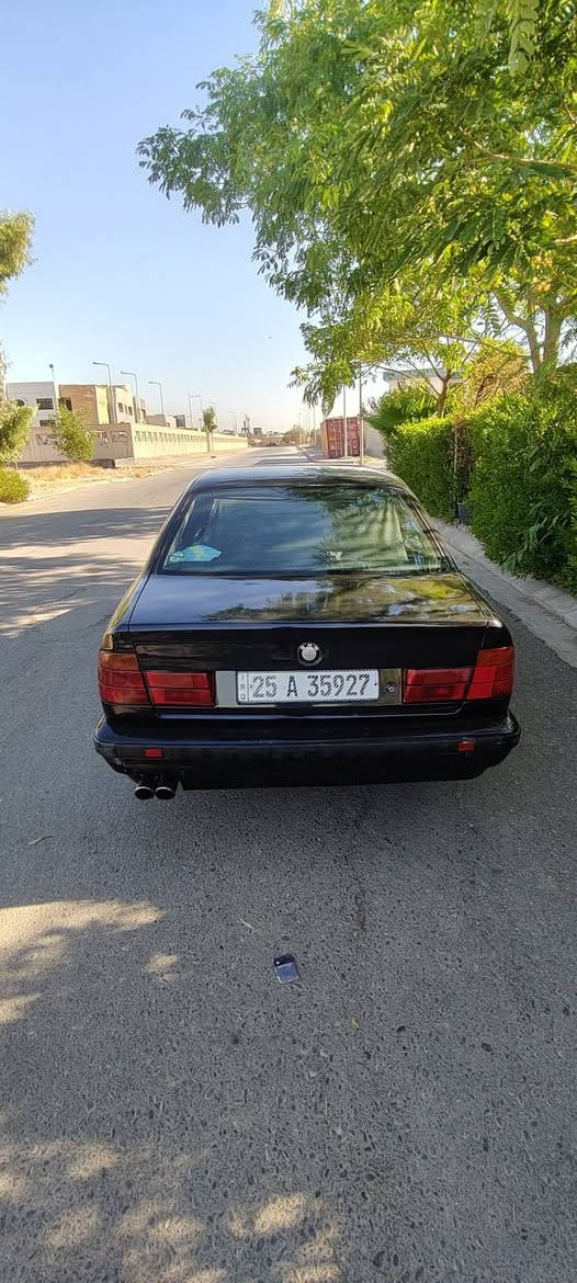 بي ام موديل 1992
حجم 535
كير اوتو 
محرك كبس 25
بدون ضربه فقط صبغ للجمالية 
 تبريد فقط نقص بواري
سقف سلايت
 بجم عريض
زينون لايت
رقم كركوك 
سنوية جديدة شرط تحويل 
دفتر بنزين بيه 
صدر وتايرات جديد 
سعره 52 بيه مجال 
*********** كركوك, العراق
