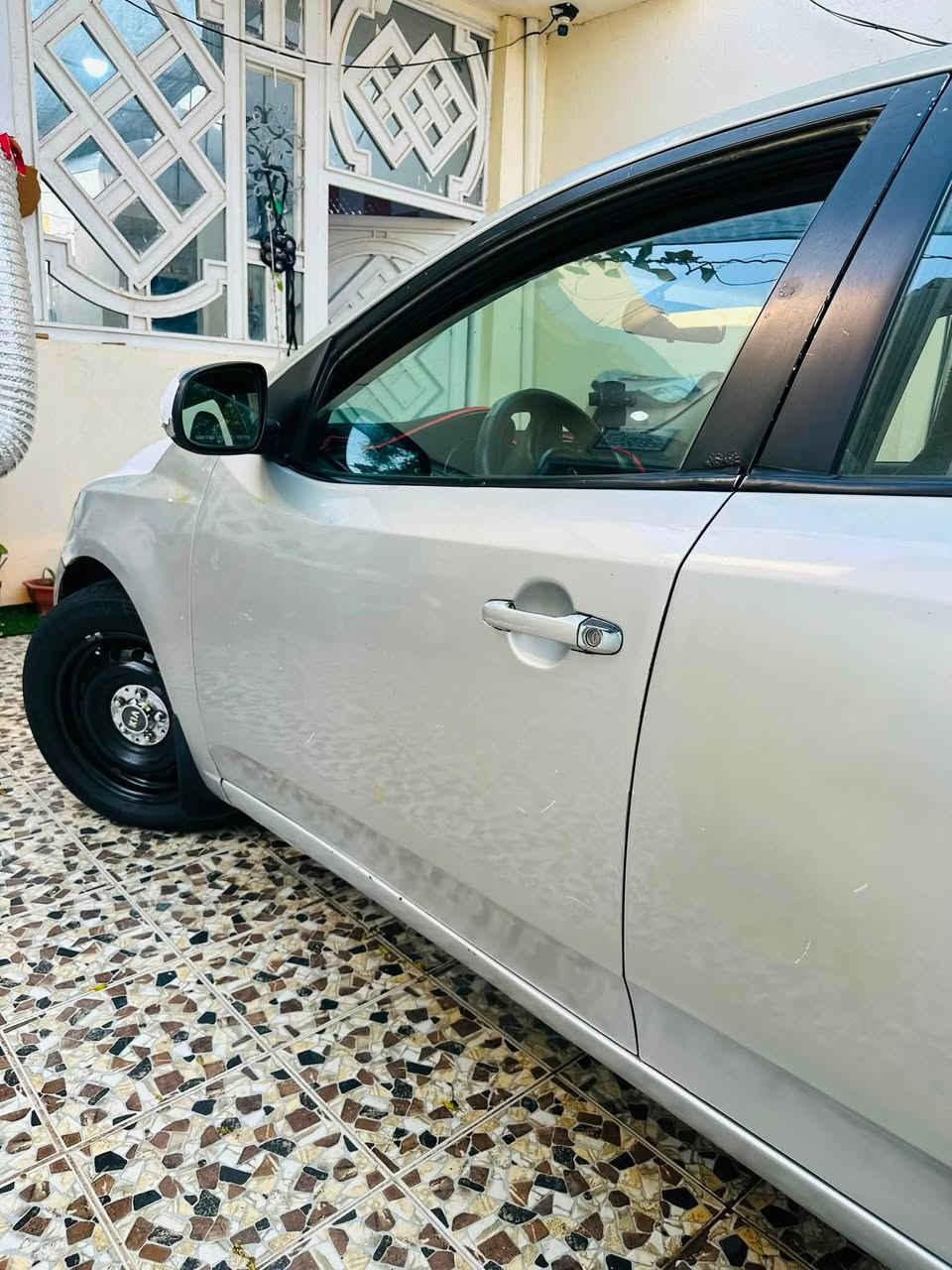 السلام عليكم للبيع او للمراوس🌹

🚗 كيا سيراتو 2011 رقم السليمانية شرط التحويل والقانونيات 

💰 السعر: 73 وبيها مجال بيع او مراوس 
🔹 محرك 1600 وكير 6 نمر
🔹 محرك وكير جدد مكفولات
🔹 منظومة تبريد وتخم تايرات جديدة
🔹 جامة أمامية  + دسكات + وصدر أمامي وخلفي جدد
🔹 غرفة ومازدات جدد وكلشي شغال 
🔹مدوشم كشنات 

🚘 السيارة بيها جراد 

‼️ نظيفة وجاهزة للاستعمال بدون اي نقص .. وترايها يخبل

� الموقع: واسط / الزبيدية

📞 للاستفسار اتصال او وتساب
  ***********

