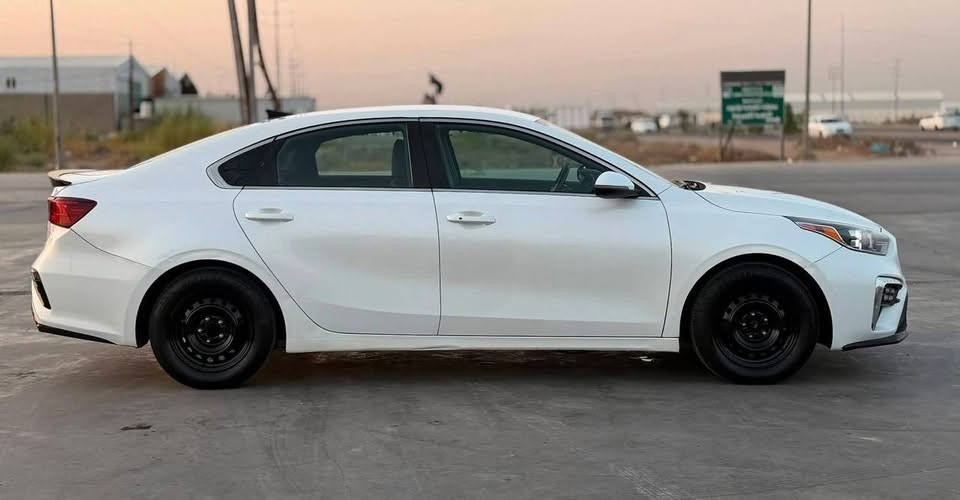 السلام عليكم
لبيع كيا فورتي
موديل 2019
وارد • امريكي
مكينه 2000دوش
السعر 75 محتاج واريد ابيع  للتواصل؛
***********
