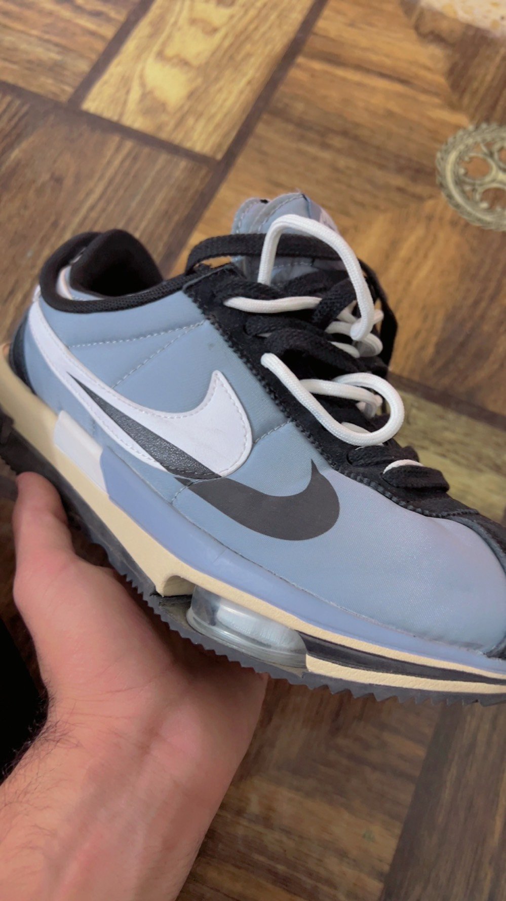 حذاءNike Zoom Cortez SP x
قياس42
مملبوس باله اصلي
***********