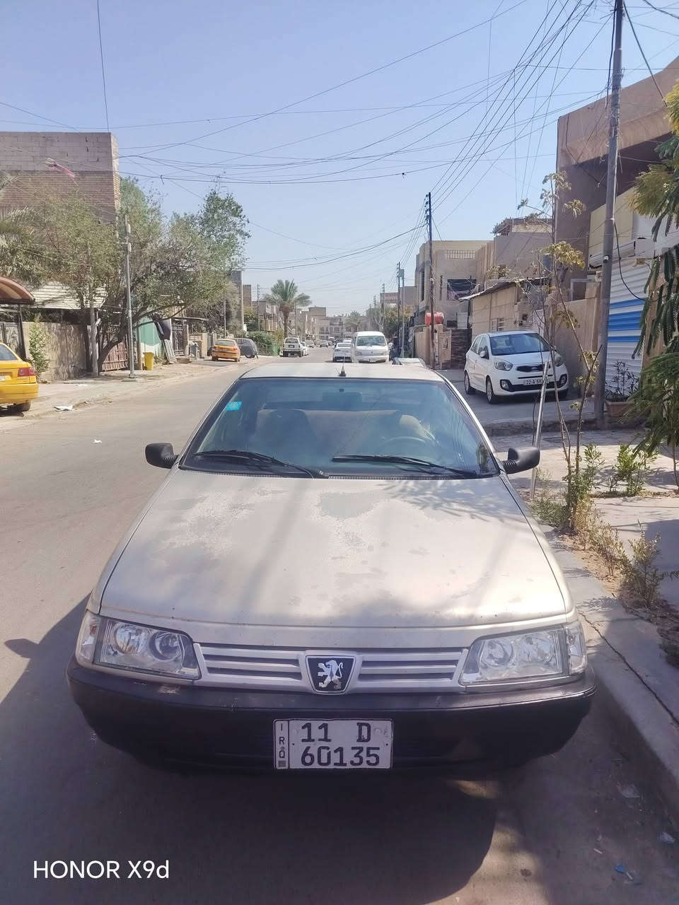 السلام عليكم
بيجو روى 2009
بلاديه بس شويه جارده
كير مكينه وتبريد بلاديات
شواصي مكفوله هزة ورقم جديد
الموقع بغداد حي الجهاد 
السعر ٣١ وبيها مجال
***********
