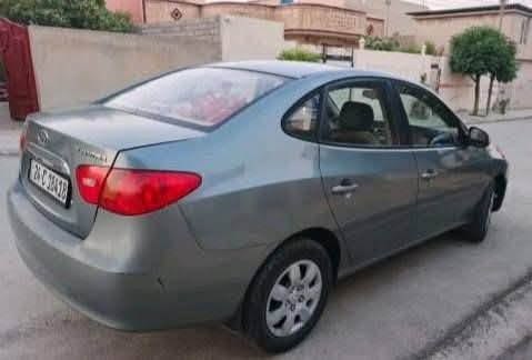 🚗 للبيع | هيونداي إلنترا 2011
- 🔹 اللون: نفطي
- 🔹 المحرك: 1600، ما مفتوح
- 🔹 الكير: عادي
- 🔹 الممشى: 261 ألف كم
- 🔹 السنوية: مجددة لغاية 2028
- 🔹 السيارة باسمي وشرط التحويل
- 🔹 أوراقها كاملة والتحويل فوري
- 🔹 التواير الأربعة جديدة
- 🔹 التبريد ثلج
- 🔹 السيارة جاهزة

الملاحظات:

- باب السايق بيه علّة باردة.
- السقف بيه شبر مكحول.
- باب الراكب بيه صبغ لحد المصطرة.
- صفراية الكير للغيار الثالث (3) رايحة.

📞 للاستفسار ***********
