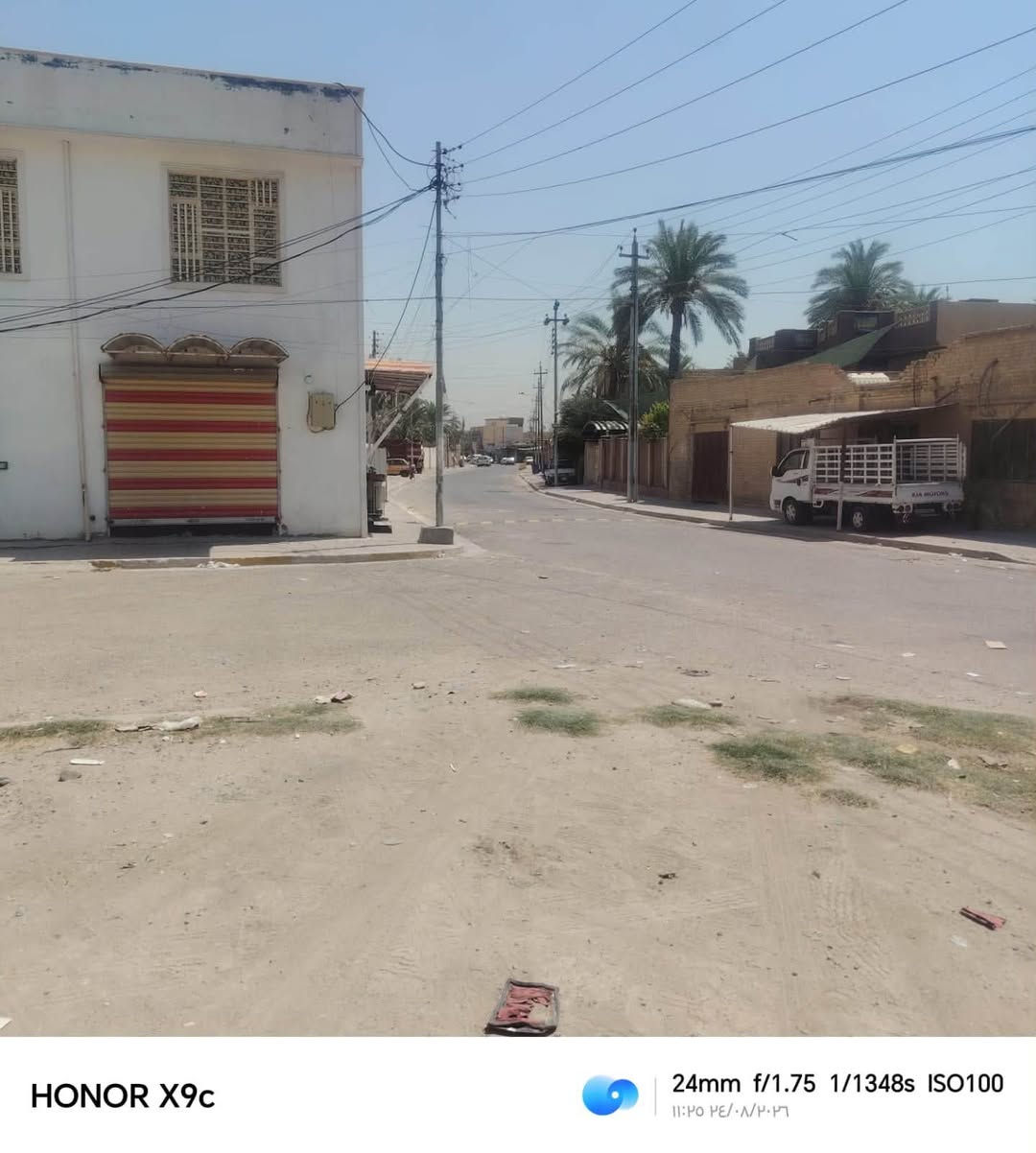 سلام عليكم قطعه ارض للبيع طابو ملك صرف مساحه 300 واقع حال 360 ركنين موقع جدا راقي شارعه تجاري شارع الأطباء قرب دكتور جاسم بيع كامل أو نصفين بغداد المدائن سلمان باك (***********)

