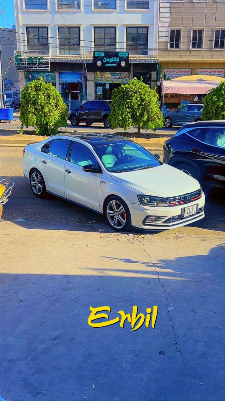 جيتا موديل 2017 وارد امريكي فول فول مواصفات بس گير عادي محرك 18 توربو السيارة جديدة متصرف عليهه دينار رقم وسنوية جديد ابأسمي 4قطع بيهه 2 صبغ و 2 كلير مكان اربيل رقم ***********
*********** أربيل, العراق

