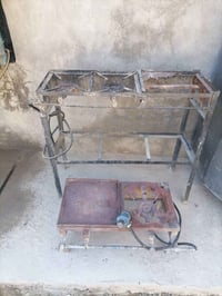 طباخ شاي • عامود ومنضدي • بغداد
