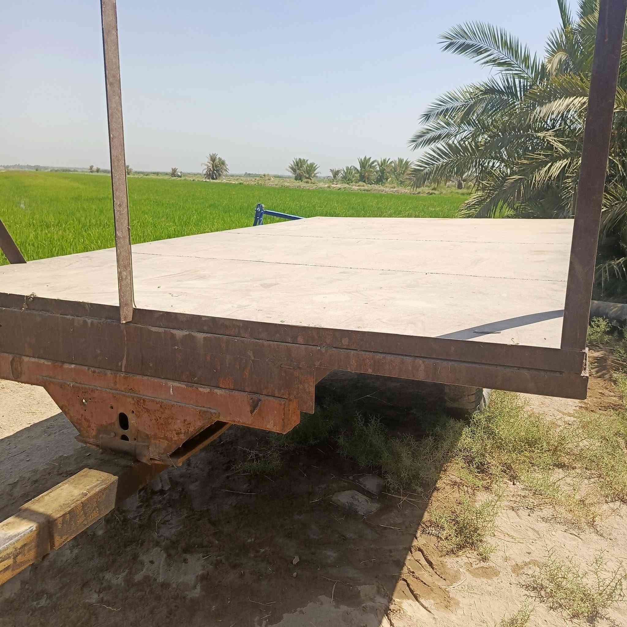 السلام عليكم ورحمه الله وبركاته 

عربانه سطحية للبيع نضيفه شرط الفحص كلاب 

الطوال 4ونص/عرض 2ونص 

المكان مشخاب تواصل خاص مفتوح 24ساعة أو الاتصال على الرقم التالي ***********
