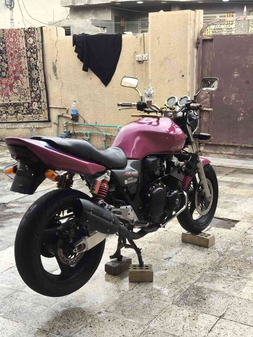 سيبي 400 • مرخص • معدل