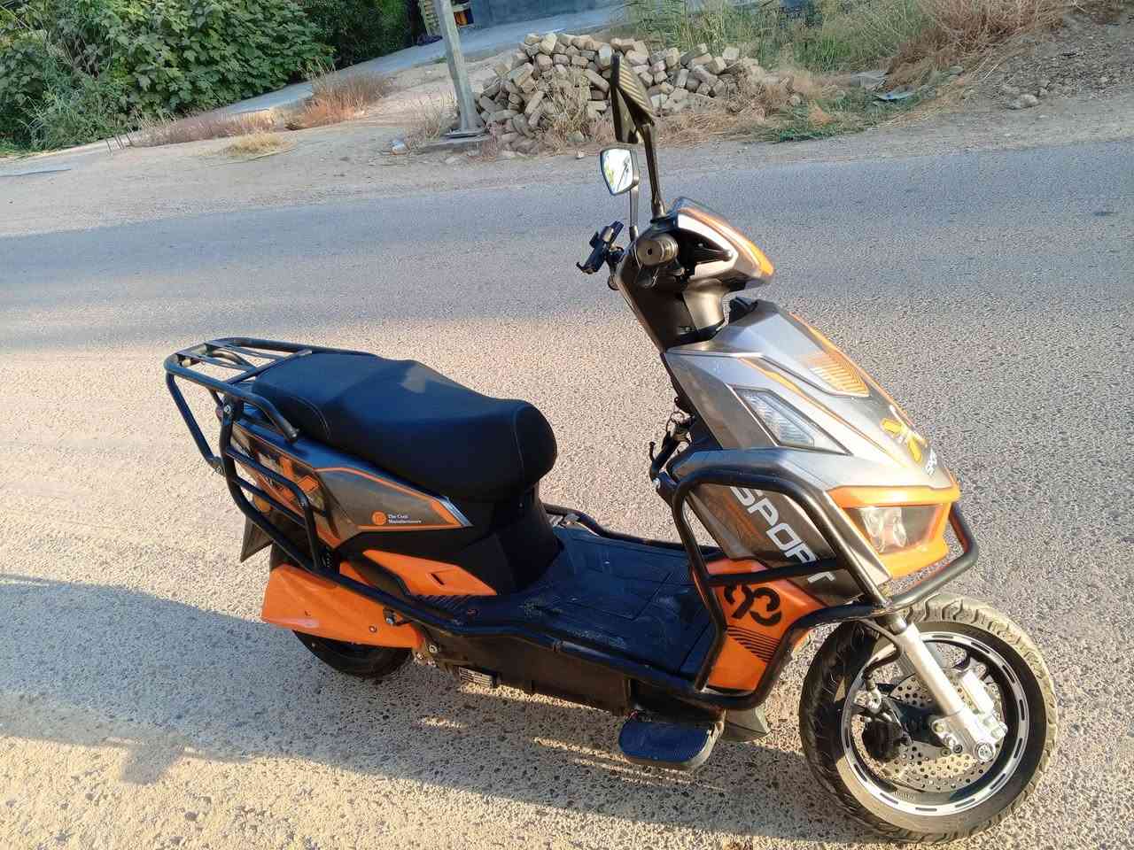 سلام عليكم
مكلف ب النشر دراجه شحن كهربائيه R9

بطاريات مسطره 5 جدد 

موديل23

للبيع 700وبيه مجال بسيط

مكاني الطارميه 

***********
