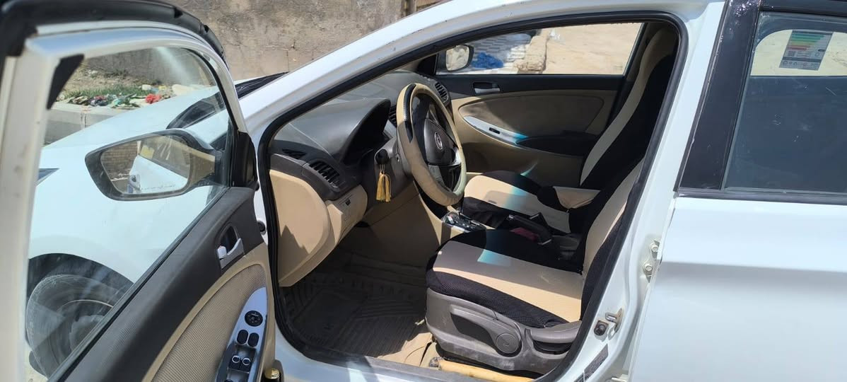 السلام عليكم
لاتراسل مكلف بنشر 
بيع مسعجل لضروف خاصه
اكسنت 2013 خليجي
مكينه 1600 قطرتين
نظام ايكو اقتصادي
حداديه الاميه جديده والخلفيه 60% 
تبريد شغال
تخم تاير
رقم ذي قار الماني تحويل ثاني
 بيه جمالغ خلفي الايسر
وبيه صبغ جملاغات الامياميه
وصبغ الهلاات فقط مكفوله من العيب الشرعي 
السعر 72 قفل 
مكاني ناصريه تضحيه
*********** ناصرية, ذي قار
