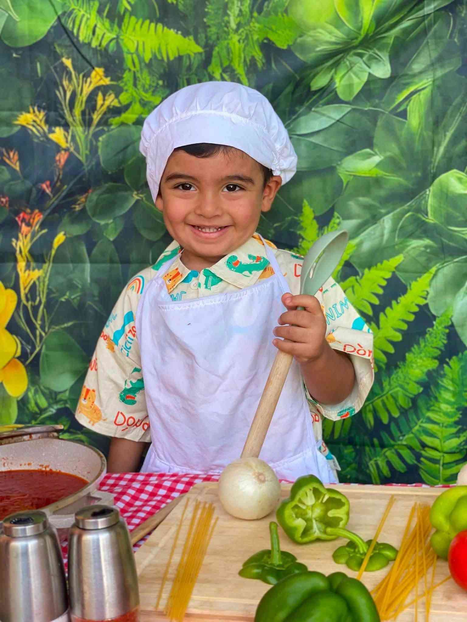 🌿🌸 روضة وحضانة أغصان الياسمين 🌸🌿

مو كل مكان نودّي له أطفالنا يكون مجرد روضة…
أكو أماكن نختارها لأن نريد #نطمئن على أطفالنا وهم بعيدين عن عيننا ونريدهم يعيشون أول أيامهم بمكان بيه حب وحنان وأمان ❤️🥹

💗 في روضة وحضانة أغصان الياسمين نؤمن أن الطفل يحتاج قلب يحتويه قبل ما يحتاج كتاب يعلّمه ولهذا نحرص على أن تكون أيام أطفالكم مليانة فرح، لعب، تعلّم واهتمام 🌷

🌸 رعاية واهتمام بكل طفل
🌸 تعليم وتنمية مهارات بطريقة محببة
🌸 ألعاب وأنشطة تعليمية وترفيهية
🌸 أجواء جميلة وآمنة ومريحة
🌸 نرافق أطفالكم بأولى خطواتهم بكل حب وحنان

💐 أغصان الياسمين… المكان اللي تبدأ بيه أجمل الحكايات، وأول الذكريات اللي تبقى بقلوب أطفالنا. 💐
📚 بدأ التسجيل واستقبال أطفالكم الأحبة الآن
📍 العنوان: مجاور مركز شرطة بهرز

📞 للاستفسار والتسجيل:
***********

📱 صفحتنا على الفيسبوك:
"روضة وحضانة أغصان الياسمين الأهلية النموذجية" (https://www.facebook.com/people/%D8%B1%D9%88%D8%B6%D8%A9-%D9%88%D8%AD%D8%B6%D8%A7%D9%86%D8%A9-%D8%A3%D8%BA%D8%B5%D8%A7%D9%86-%D8%A7%D9%84%D9%8A%D8%A7%D8%B3%D9%85%D9%8A%D9%86-%D8%A7%D9%84%D8%A7%D9%87%D9%84%D9%8A%D8%A9-%D8%A7%D9%84%D9%86%D9%85%D9%88%D8%B0%D8%AC%D9%8A%D8%A9/61556538235050/?utm_source=chatgpt.com)

🌿 روضة وحضانة أغصان الياسمين 🌿
❤️ مكان صغير… بس أحلامه كبيرة بحجم أحلام أطفالنا.
