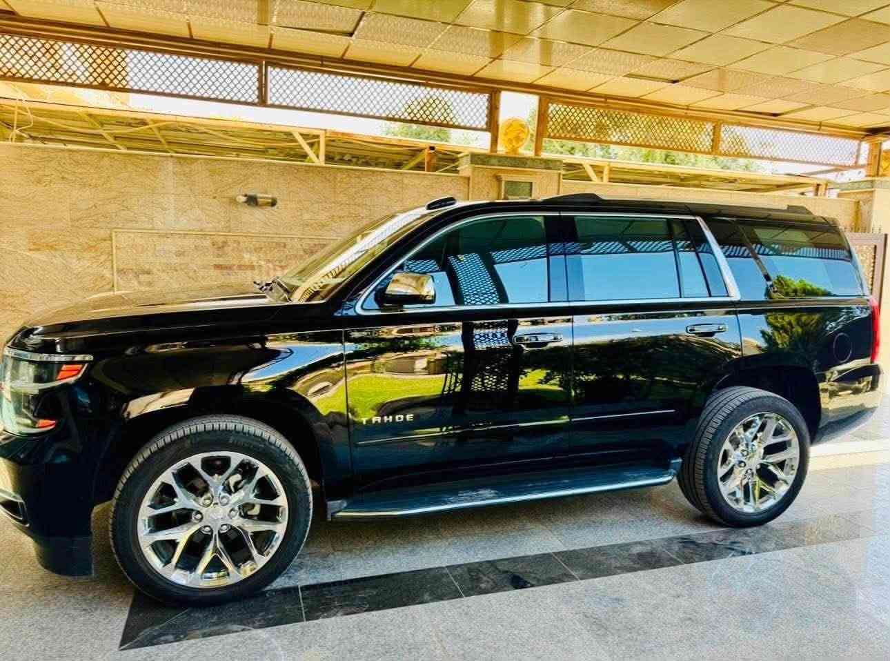 تاهو LTZ 2016 خليجي وكالة المنصور ماشية 120الف
فول موصفات 
رقم أربيل الجديد باسمي سنوية وهزة جديده 
السياره جديده وجاهزة مكينة وكير شركة 
تخم تاير جديد ويل 22 
السيارة بيه مكان صبغ بسيط بين البابتين جهة السايق جوة التريشة وبيه مكانين بارد بسيطات 
والباقي كفالة 
السعر 325$ وبيه مجال 
المكان بابل
***********
