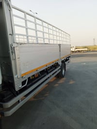 هينو طيرة للبيع 07765645409