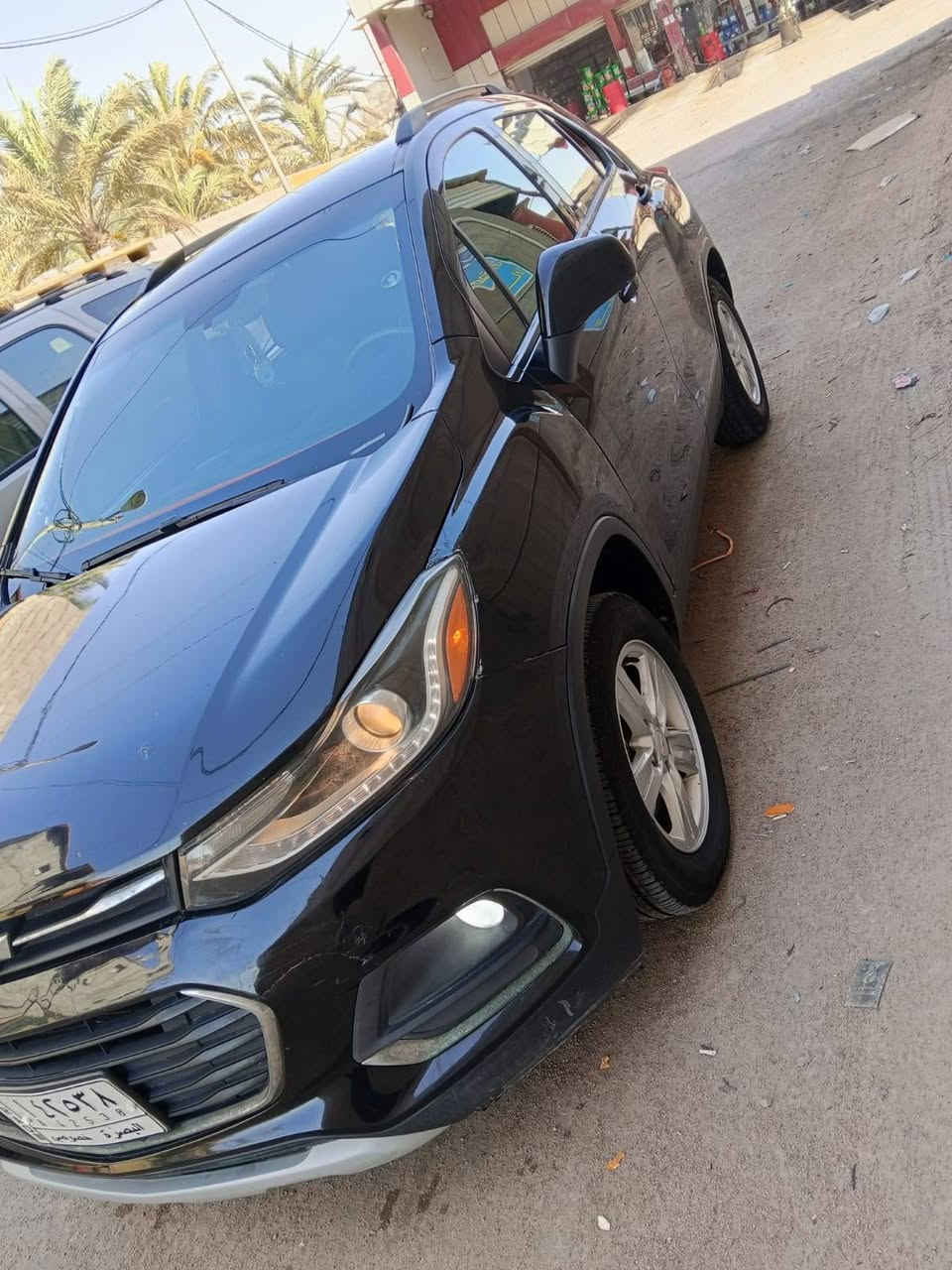 السلام عليكم للبيع شوفر ليت تراكس موديل 2021 رقم معوقــــين بصره  مكينة 1400 تيربوا 
 المرغوب وارد أمريكي
فــــــــول موااصـــــفات 
 الون اسود حادث فقط البنيد  مبدل وملاحضات صبغ بدون أي دواخل شاصي لغود تكم كفالة مكينة كير مكفولات تبريد ثلج تخم تاير جديد صدر أمامي خلفي جيد جدا عدد المسافة المقطوعة 75 الف سيارة جاهزه من كل النواحي العنوان البصره الســـــــــعر( 100) 
وبيها مجال قليل هاتف 
***********
***********
