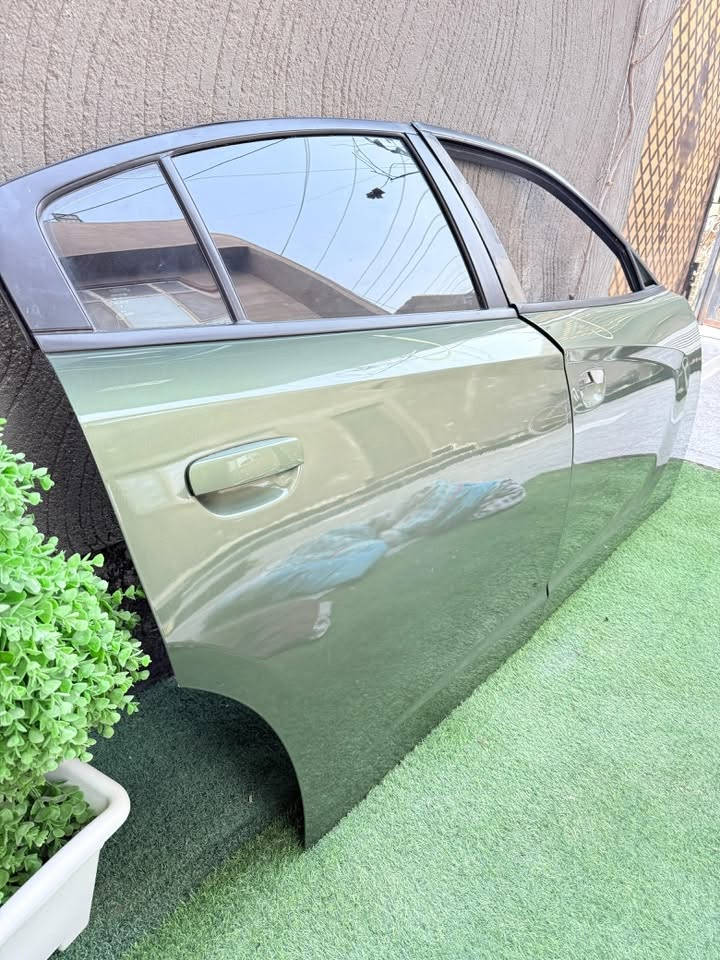السلام وعليكم بيبان جارجر زيتوني مكفولات سعر الباب4 ورقات ***********
