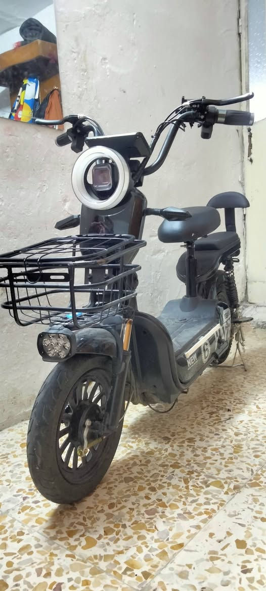 درجة شحن حجم14 ستخدام شهر يعني جديده السعر 250 المكان بغداد مدينة الصدر هاتف *********** تشتغل سويج وبصمه وكارت وبيه قفل تاير الخلفي
