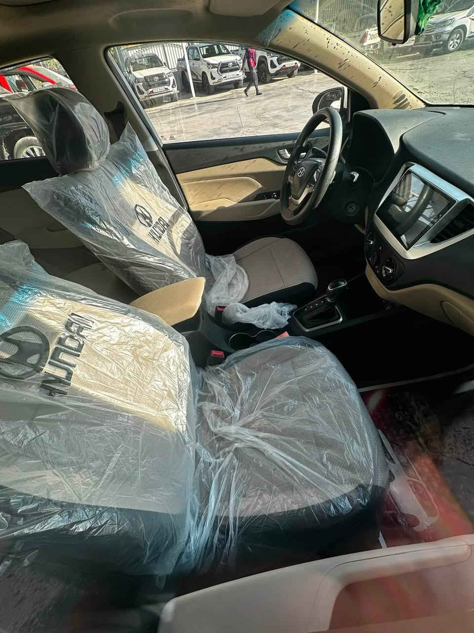 اكسنت 20 خليجيه فول مواصفات فتحه مكينه 1600 بيه بنيد صبغ فقط رقم بغداد بسمي مكان السياره بابل مشروع المسيب 
السعر 118 $
***********
