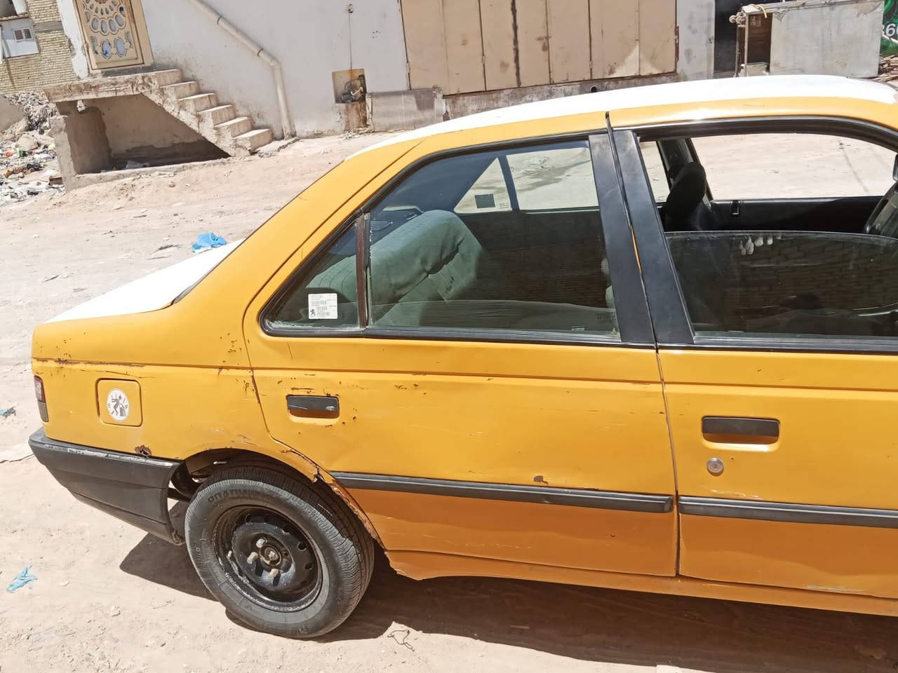 سلام عليكم بيجو روه مال خبزه سياره مكينه كلش حلوه رعيه موجود  اصوليه السعر 14 وبيه مجال مكاني نجف شارع المجمعات *********** واني بل خدمه رقم بغداد
