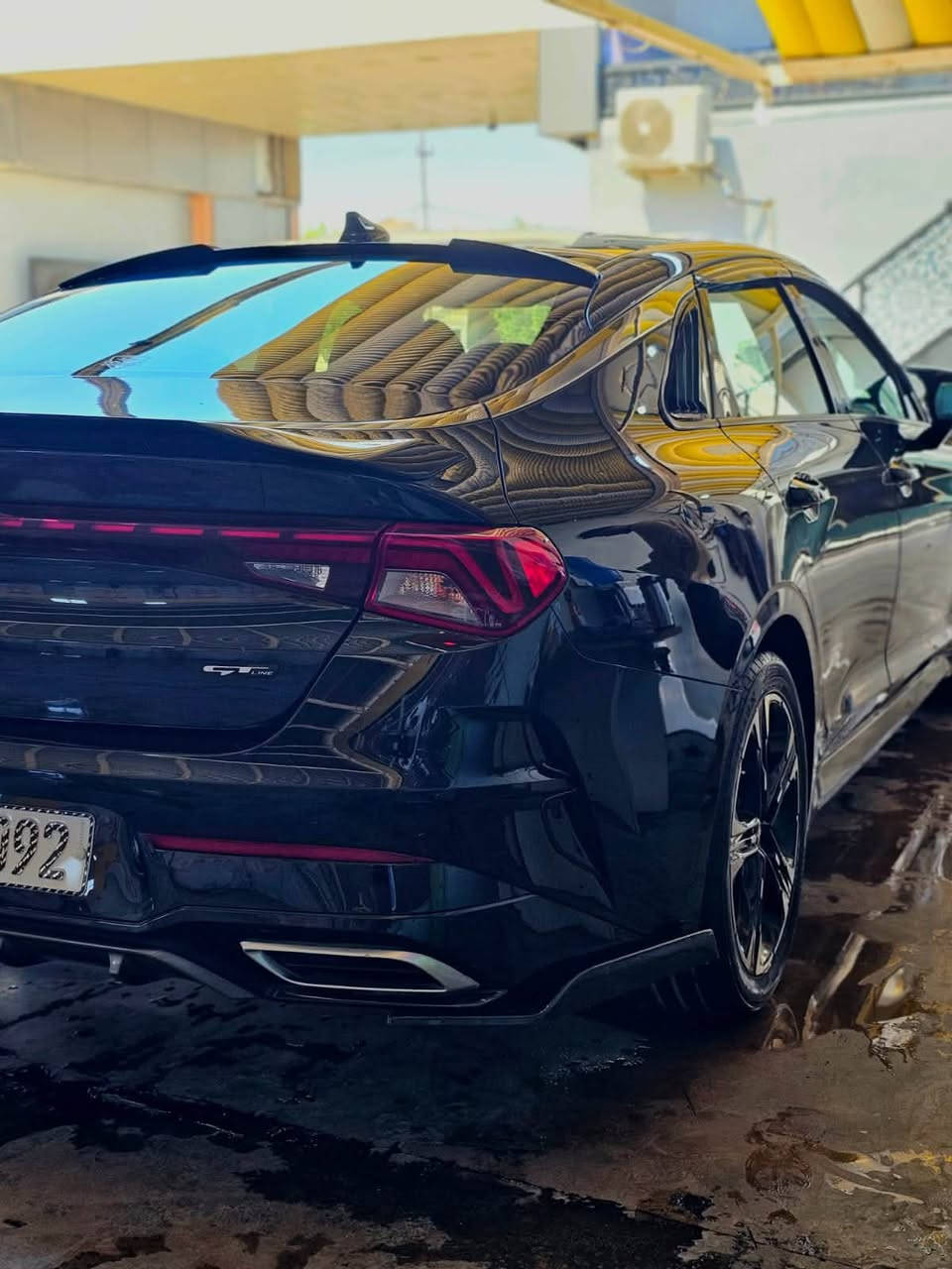 السلام عليكم kia k5 gtlin 2022  فول وارد امريكي صور الحادث بالمنشور السيارة ماشية 45.000 كيلو متر    حجم المحرك 1600تيربو 
  بأسمي تحويل ثاني يوم 

  المواصفات: 

🔺️ فتحة سقف (بانوراما)

🔺️بصمة ابواب 

🔺️ تشغيل عن بعد 

🔺️ صندوق ذكي (يفتح عند الأقتراب)

🔺️ كرسي السائق كهربائي 

🔺️تبريد منفصل  (2 مناخ) 

🔺️ رادار امامي توقف ذاتي 

🔺️قيادة ذاتيه (تحديد مسار ومثبت ستيرنج)

🔺️نقطة عمياء 

🔺️ستيرنج رياضي حرف D 

🔺️اطفاء ذاتي للسيارة 

السعر:  183 ورقة 

للإستفسار :***********

