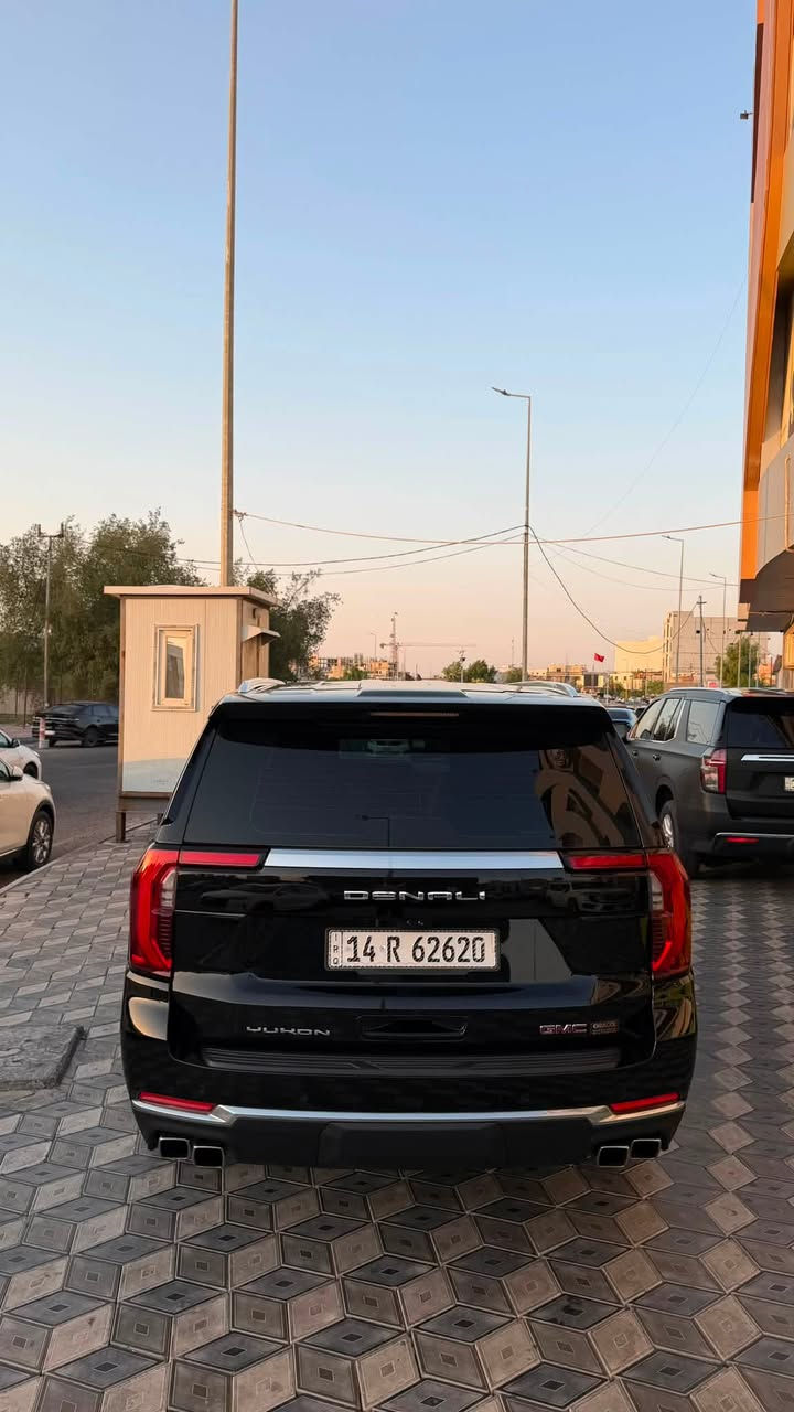 للبيع فقط : دينالي 2025
                                        🔹 GMC Yukon DENALI 2025🔹
🔹وارد خليجي ( شركة المنصور )
🔹مغلفة ppf 
🔹محرك 8 سلندر سعة 6.2
🔹الممشى 7.500 كم فقط زيرو 
🔹داتا شو / Head-Up Display
🔹مقاعد منفصلة VIP 
🔹نظام تعليق هوائي ( چكات ) 
🔹دواسات كهربائية 
🔹 تبريد وتدفئة المقاعد 
🔹 وبقية المواصفات المعروفة 

🔹مكان السيارة (( بصرة ))

السعر جدا مناسب : 83.000$
للاستفسار اكثر : 
*********** - 0781890000
