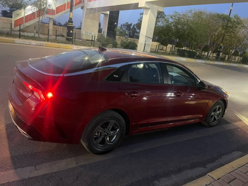 سلام عليكم 
K5 2023 امريكي للبيع 
🛑رقم بغداد جديد ب اسمي 
🛑محرك 1600تيربو 
🛑كير سيفيتي 
🛑سياره بصمه 
🛑نضام ترحيب 
🛑مثبت سرعه
🛑قياده ذاتيه
🛑حساسات امامي وخلفي وجوانب
ومواصفاتها المعروفه
تبديل دهنها من الحسام
وشاد الها لد داخلي 
والسياره نضيفه كلش وبلواقع نصبتها تخبل احله من الصور ب اضعاف وبعدها جديده 
حادثه ربع البنيد ومرجع عل بارد وممصبوغ باقي عله حالته وبقيه السياره سليمه كامل 
ماشيه 45 ميل يعني 75 الف كيلو 
*********** غير متواجد ع فيس
