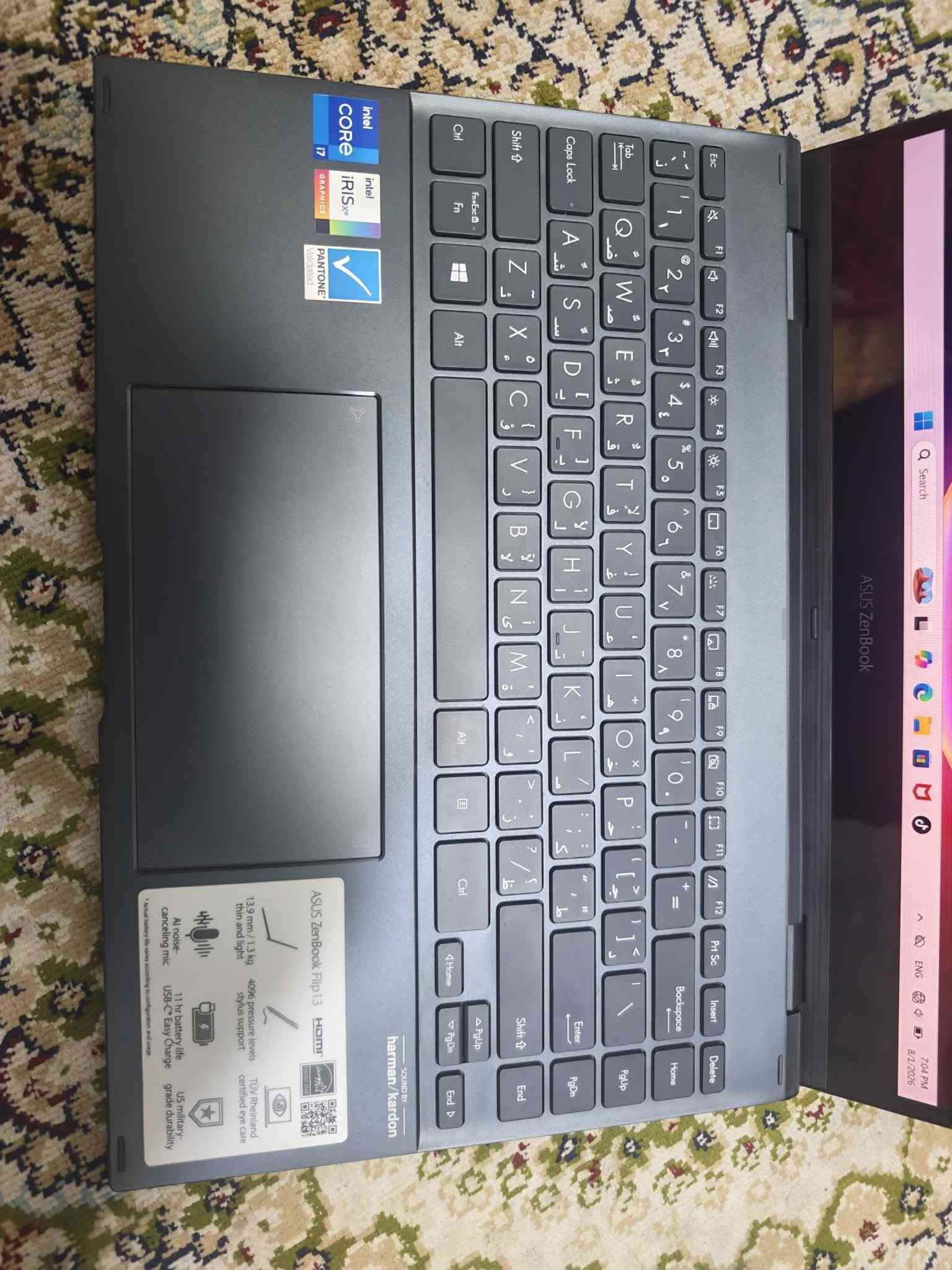 للبيع لابتوب asus zenbook 13 oled اخوان هذا اللابتوب كدامكم ومواصفاتة بالصور موضحة  شاشة oled لمس ويا قلم ينفتح 350 درجة بي فقط طخة خفيفة يم مخرج ال USB  بالكفر واضحة بالصور غير هذا كلشي مابي جديد ونظيف جدا  وكلشي بي شغال اني شتريتة 13 ورقة وصارلة عندي 3سنوات تقريبا استخدامي الة جدا قليل تمر اشهر مااستعملة رايدة ب 650 الف بي مجال جدا بسيط
للاستفسار ***********

نص مكتوب في الصور:
- ASUS ZenBook Flip 13 OLED Flexible performance, effortless mobility UX363EA $ 1299 CPU i7 11th Gen GPU Intel Iris Xe Graphics RAM 16GB LPDDR4X Storage 1TB M.2 NVMe PCIe 3.0 SSD Display 13.3" FHD OLED Touch Screen Battery 67WHrs 4-cell Li-ion Weight 1.30 kg ASUS OLED