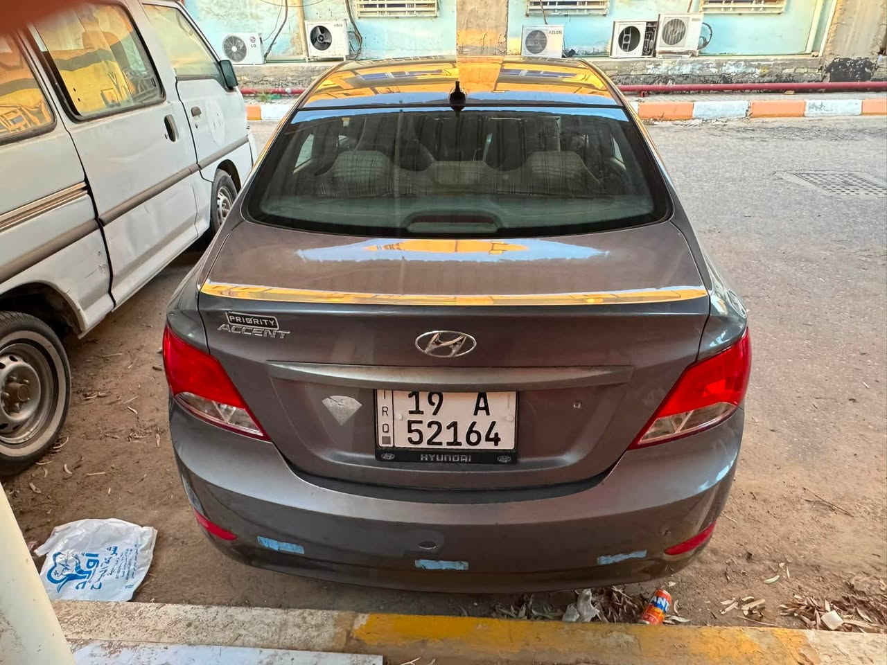 السلام عليكم..اكسنت2016 امريكي رقم كربلاء تبريد تدفئة مكينة كير AT مكفول باتري جديد تخم تاير جديد ايكو مانع انزلاق كير6 نمر AT ماشية ١٥٥ميل ضررها بأمريكا بس بنيد صبغ وبيها تقرير ضربة بسيطة و بالعراق جاملغ سايق مبدل نفس اللون وشوية بارد بالباب.شواصي لغد مكفول كله  السعر ٨٥ و بيها مجال ***********
